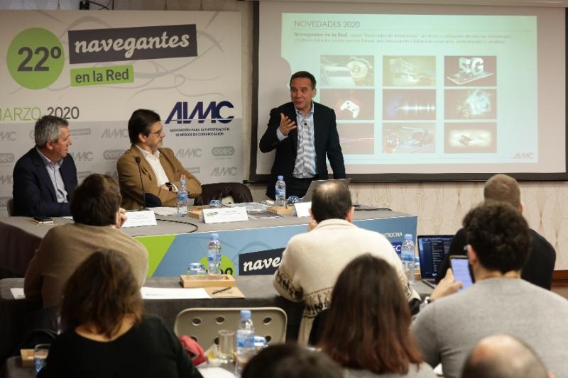 Presentación , Pablo, 22 , Navegantes , en la Red, programapublicidad