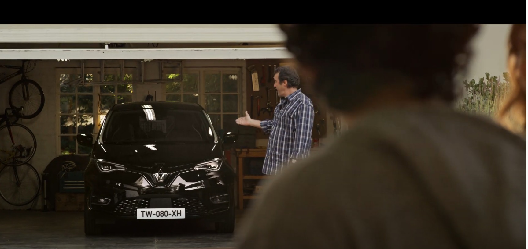 RENAULT ,ZOE E-TECH, publicis conseil, Leaving the nest , progrRENAULT ,ZOE E-TECH, publicis conseil, Leaving the nest , programapublicidadamapublicidad