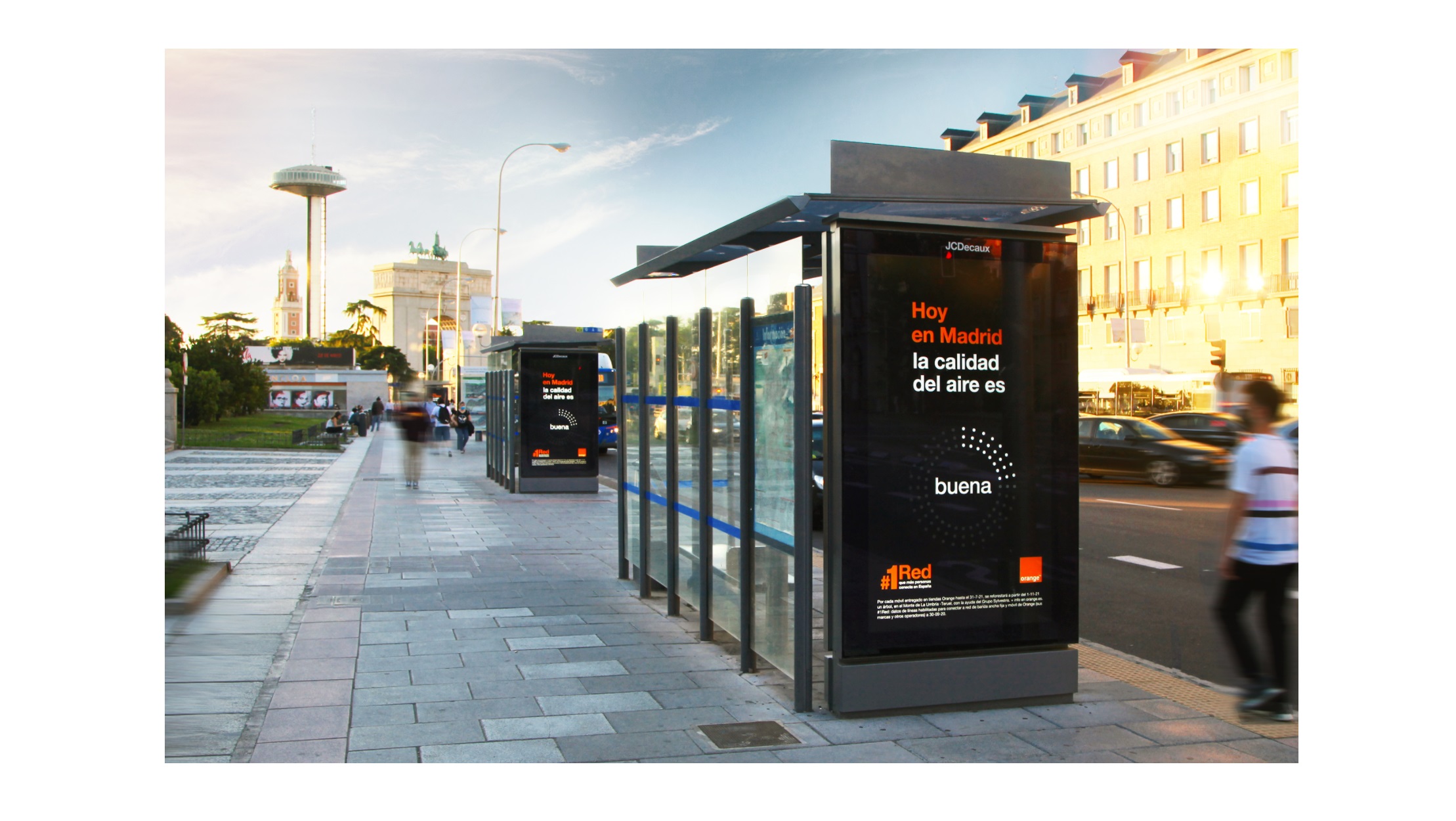 Orange, apuesta ,JCDecaux , primera campaña , feed , polución, programapublicidad